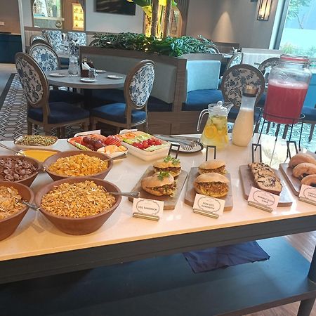 Meritas Auberge Calangute Goa 외부 사진